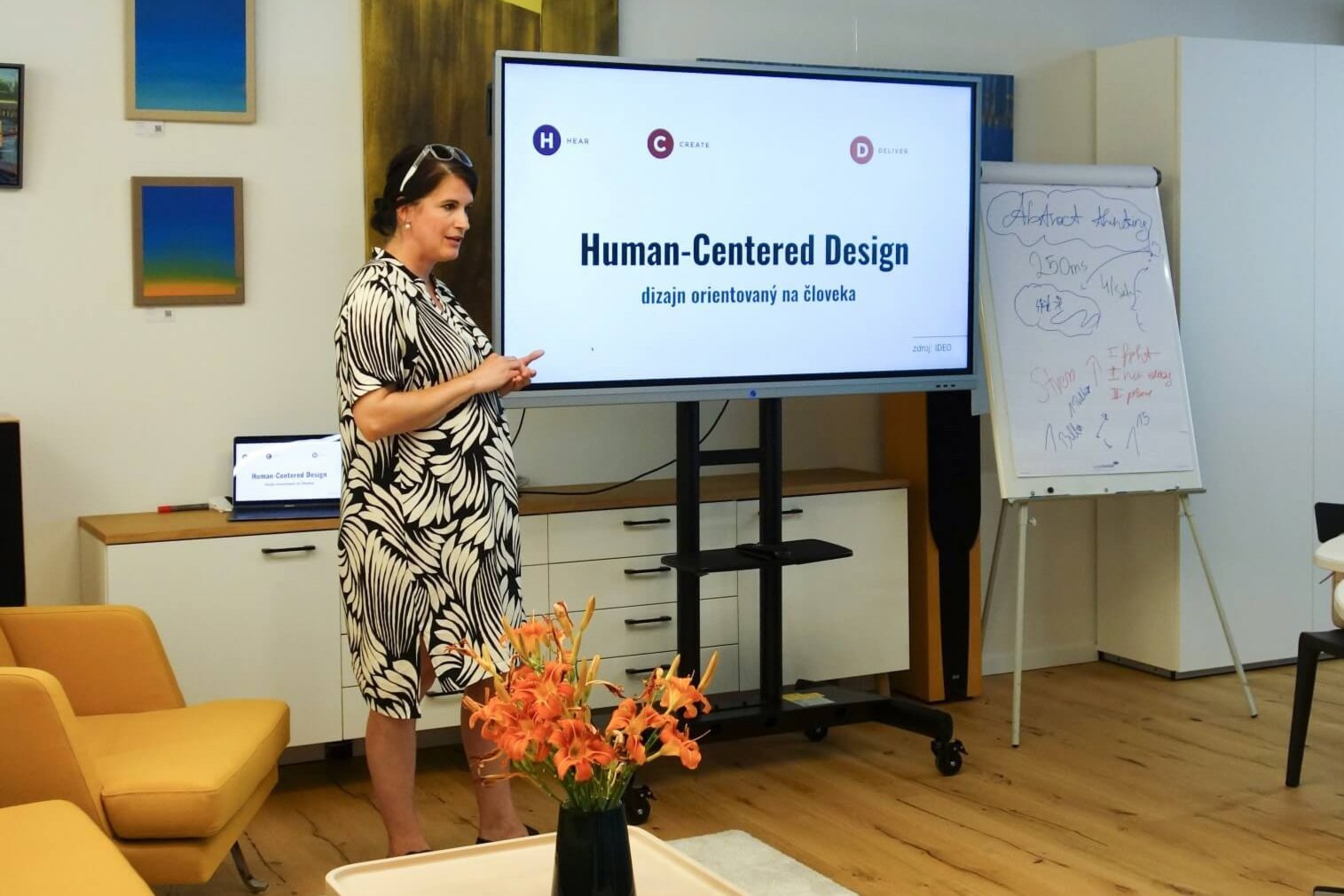 Seminář Prostory pro vzdělávání v Bratislavě Přednášející na semináři na téma Prostory pro vzdělávání uspořádaném společností MY DVA.