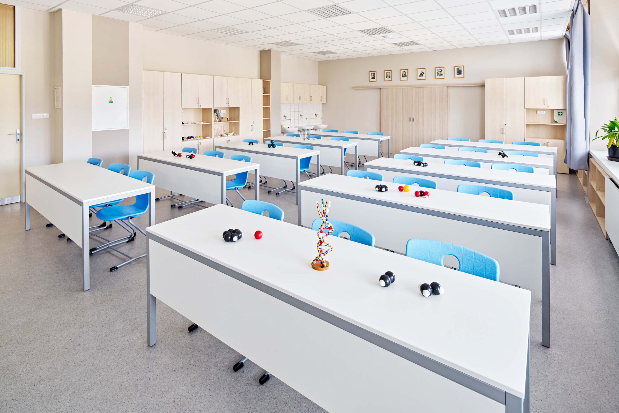 Nová chemická učebňa a laboratórium Chemická učebna ZŠ Varnsdorf od MY DVA holding
